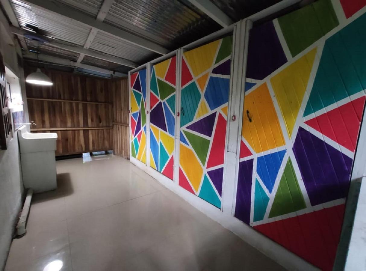 Madre Selva Hostel Puerto Viejo de Talamanca Eksteriør bilde