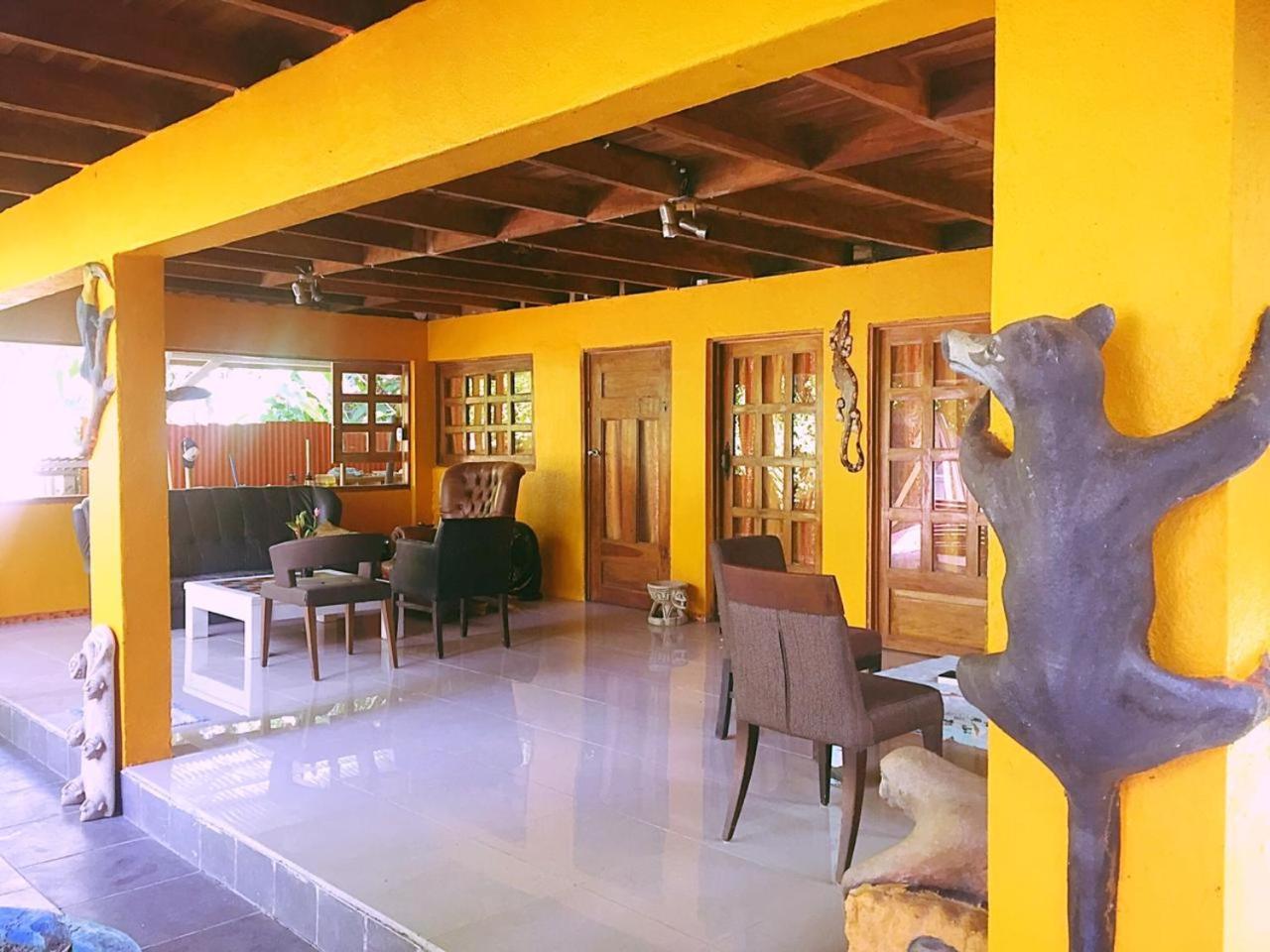 Madre Selva Hostel Puerto Viejo de Talamanca Eksteriør bilde