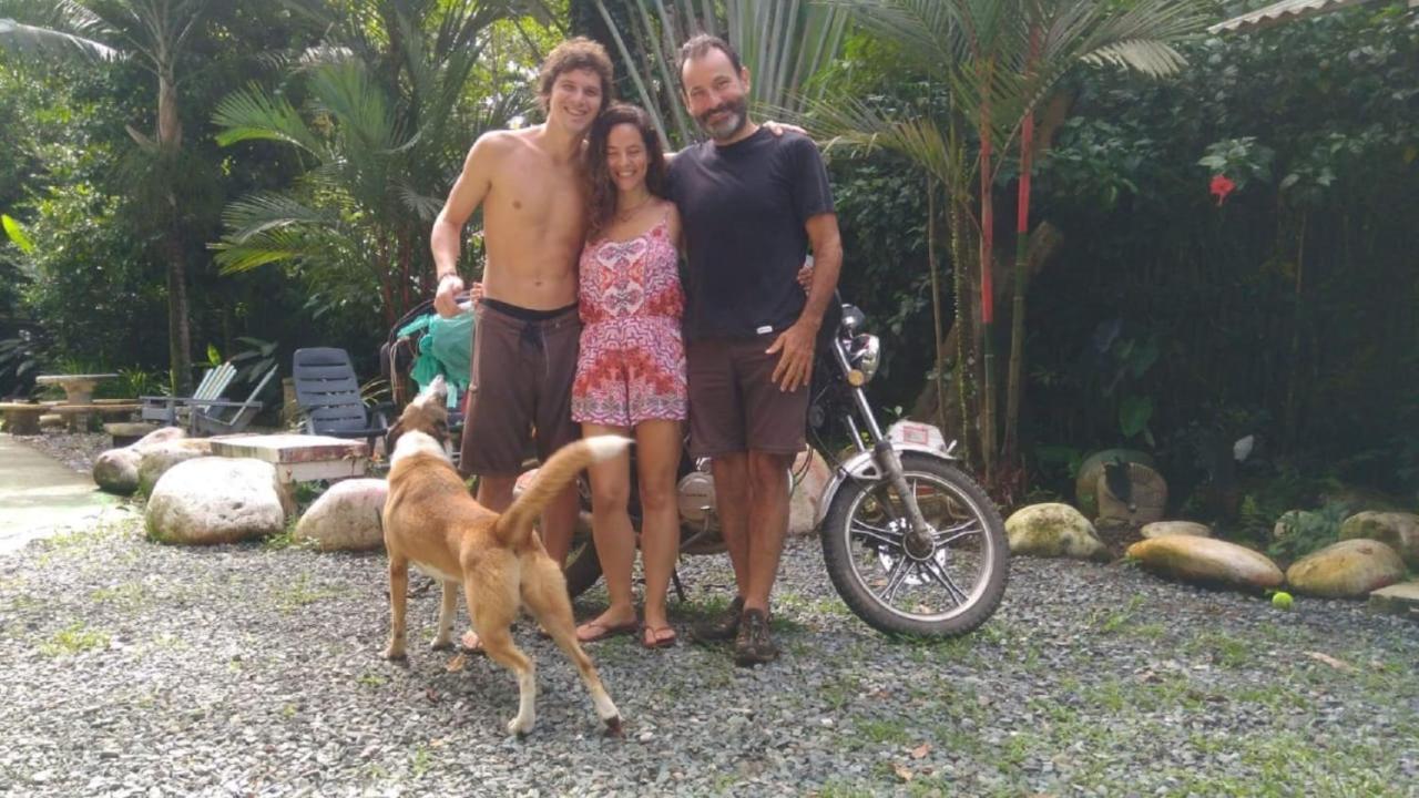 Madre Selva Hostel Puerto Viejo de Talamanca Eksteriør bilde