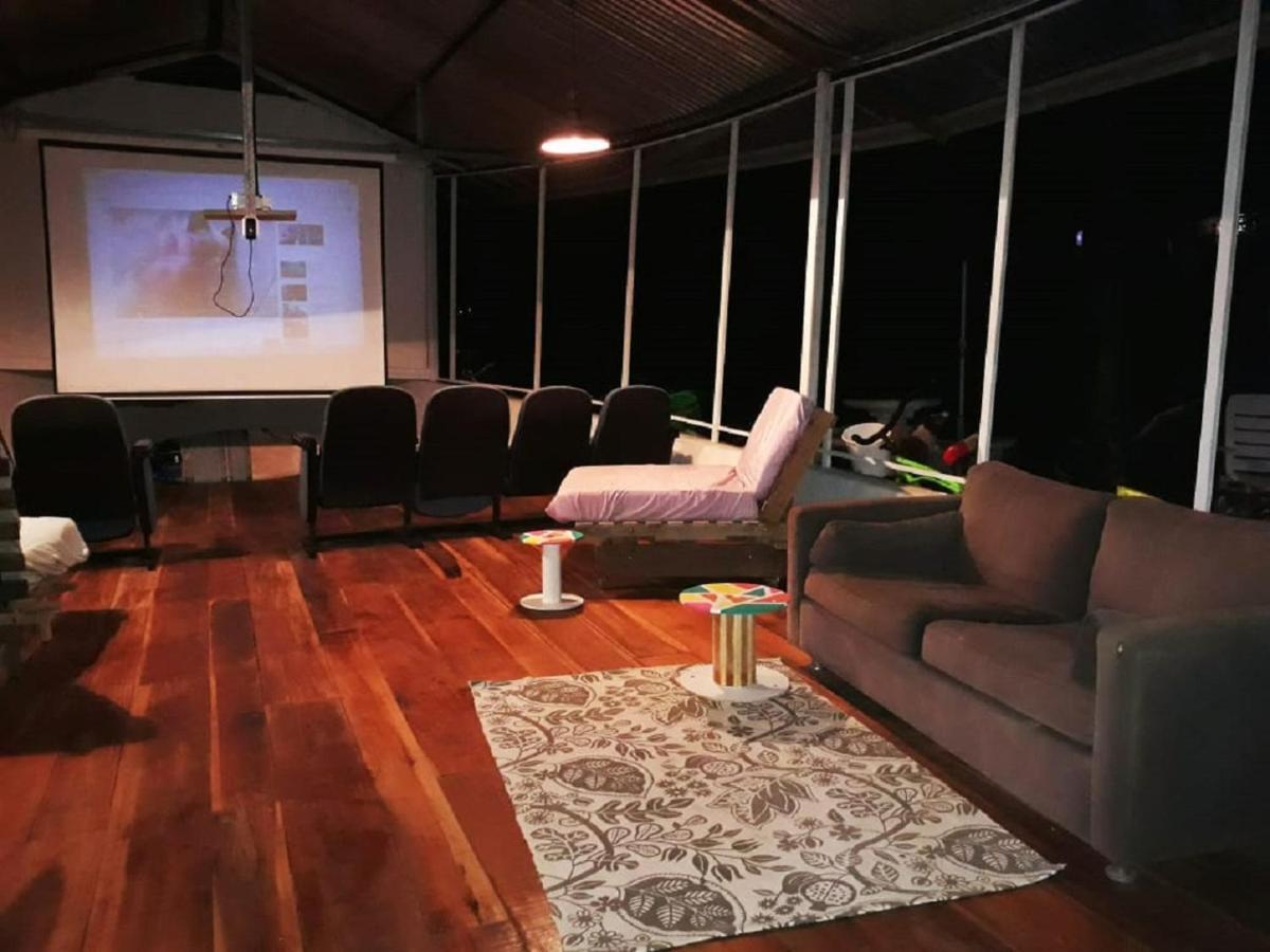 Madre Selva Hostel Puerto Viejo de Talamanca Eksteriør bilde